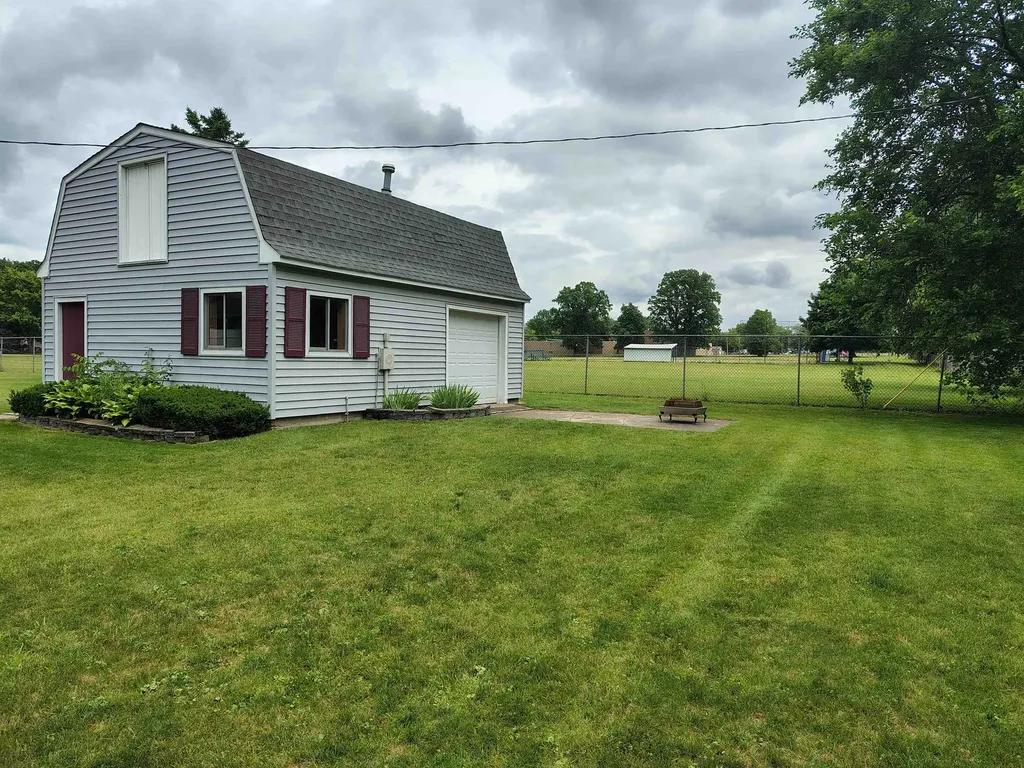 905 Dexter Drive Venice Township MI 48449