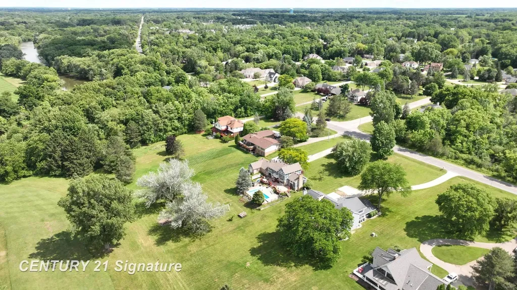 7492 River Road Flushing Charter Township MI 48433