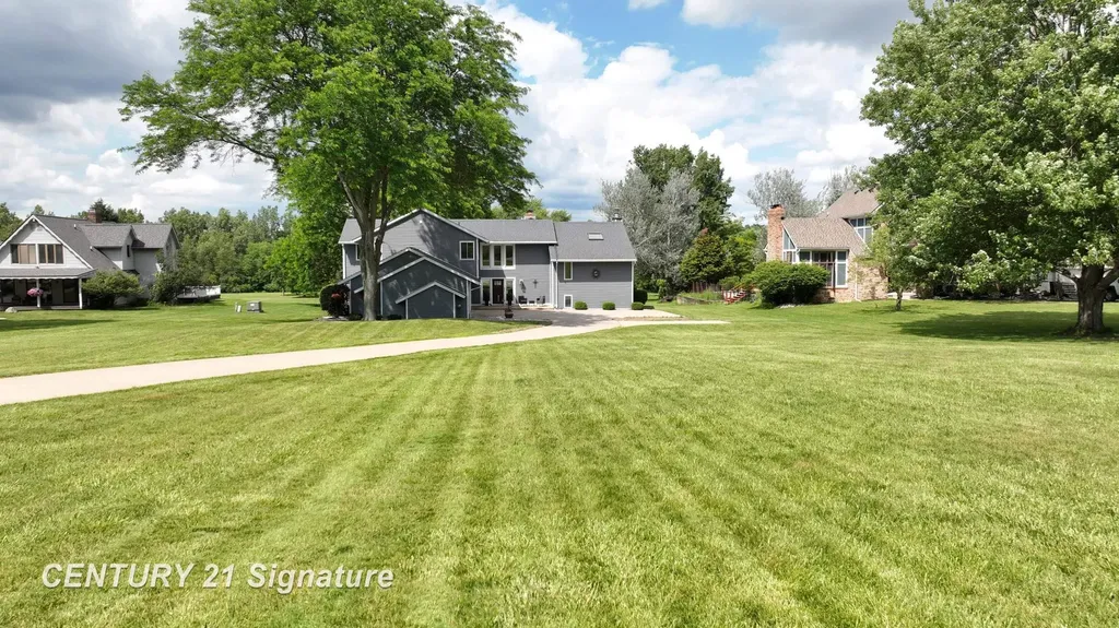 7492 River Road Flushing Charter Township MI 48433