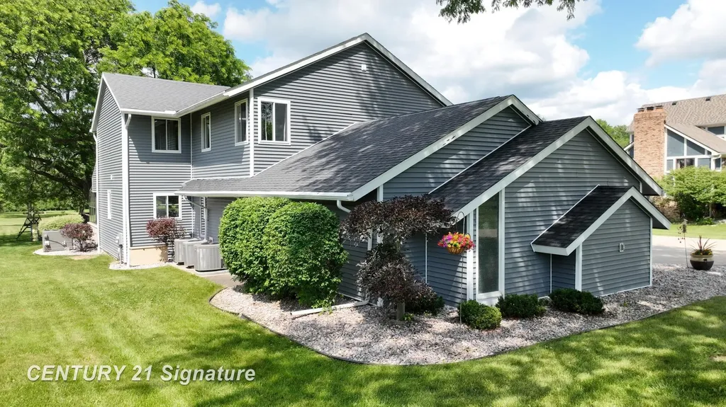 7492 River Road Flushing Charter Township MI 48433