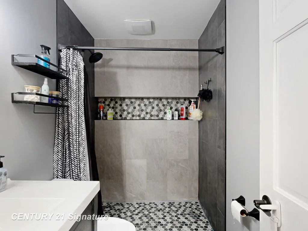 7492 River Road Flushing Charter Township MI 48433
