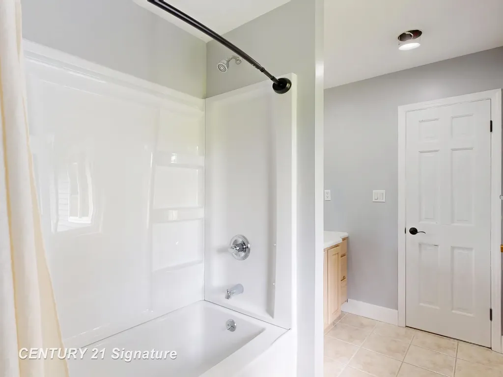 7492 River Road Flushing Charter Township MI 48433