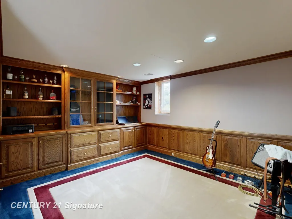 7492 River Road Flushing Charter Township MI 48433