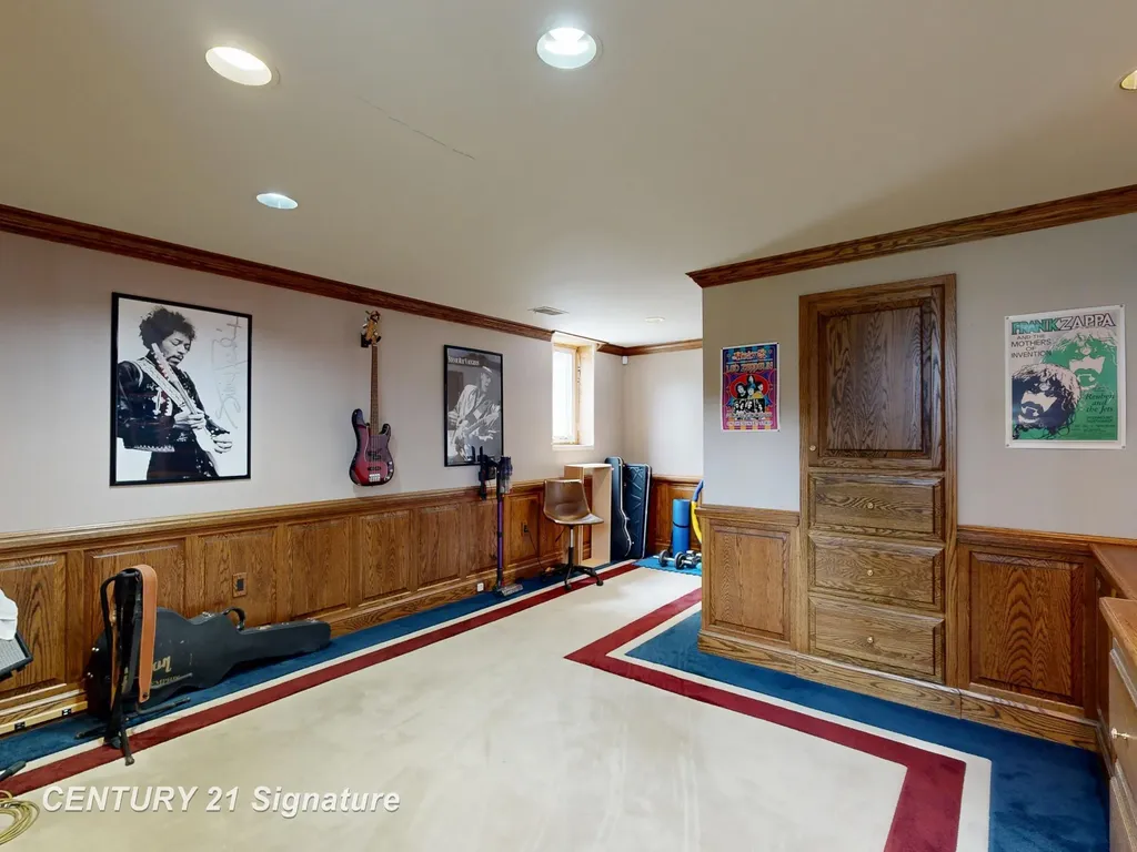 7492 River Road Flushing Charter Township MI 48433