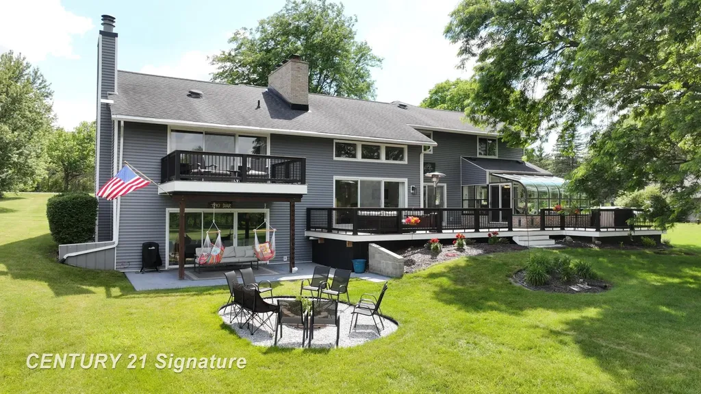 7492 River Road Flushing Charter Township MI 48433