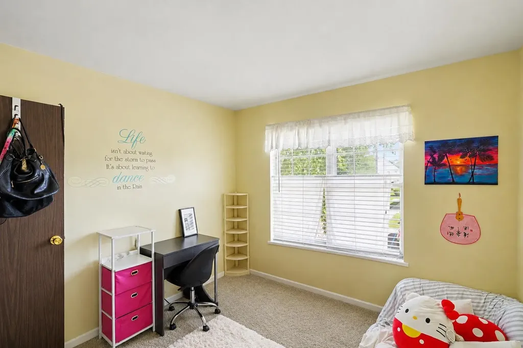 39762 Village Wood Circle Novi City MI 48375