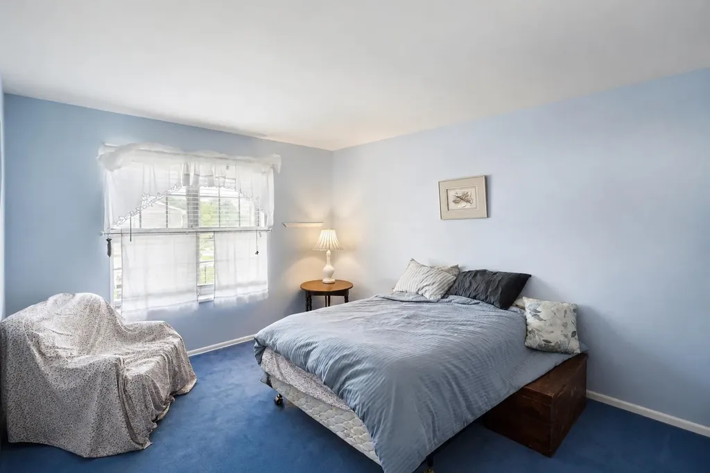 39762 Village Wood Circle Novi City MI 48375