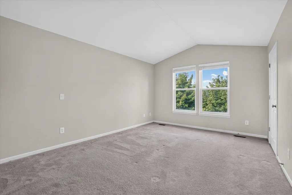 10304 Edgewater Trail Grand Blanc Charter Township MI 48442