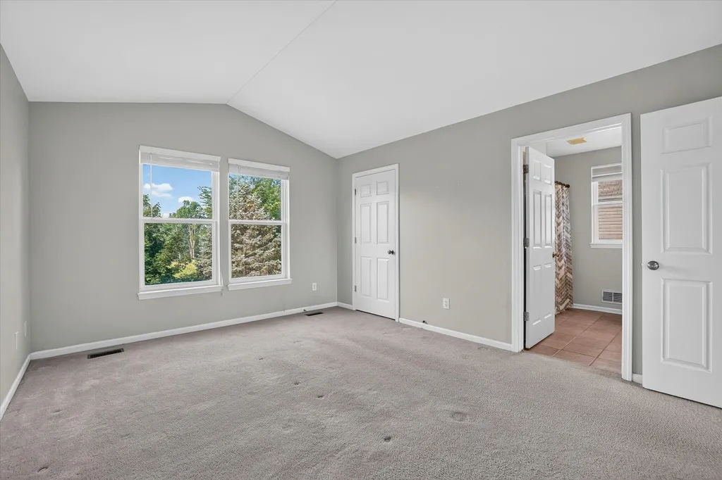 10304 Edgewater Trail Grand Blanc Charter Township MI 48442
