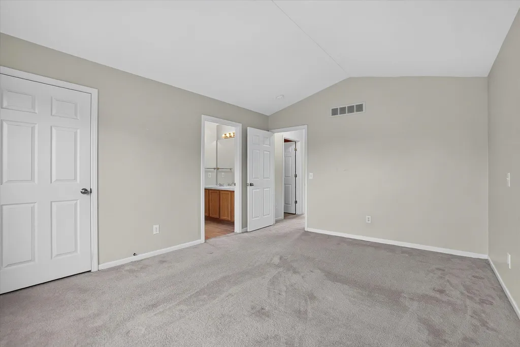 10304 Edgewater Trail Grand Blanc Charter Township MI 48442