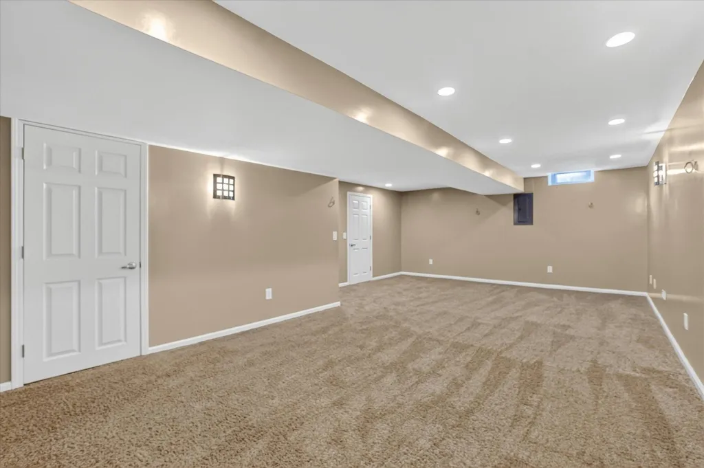 10304 Edgewater Trail Grand Blanc Charter Township MI 48442
