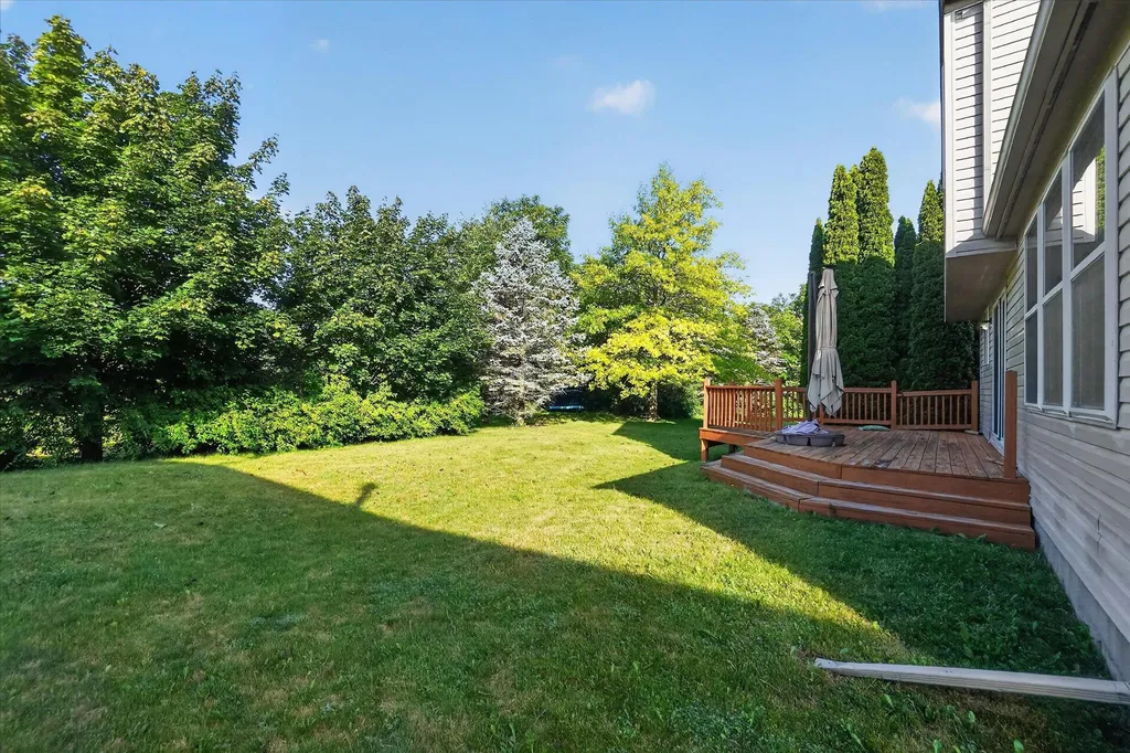 10304 Edgewater Trail Grand Blanc Charter Township MI 48442