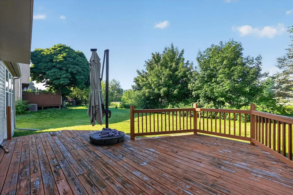 10304 Edgewater Trail Grand Blanc Charter Township MI 48442