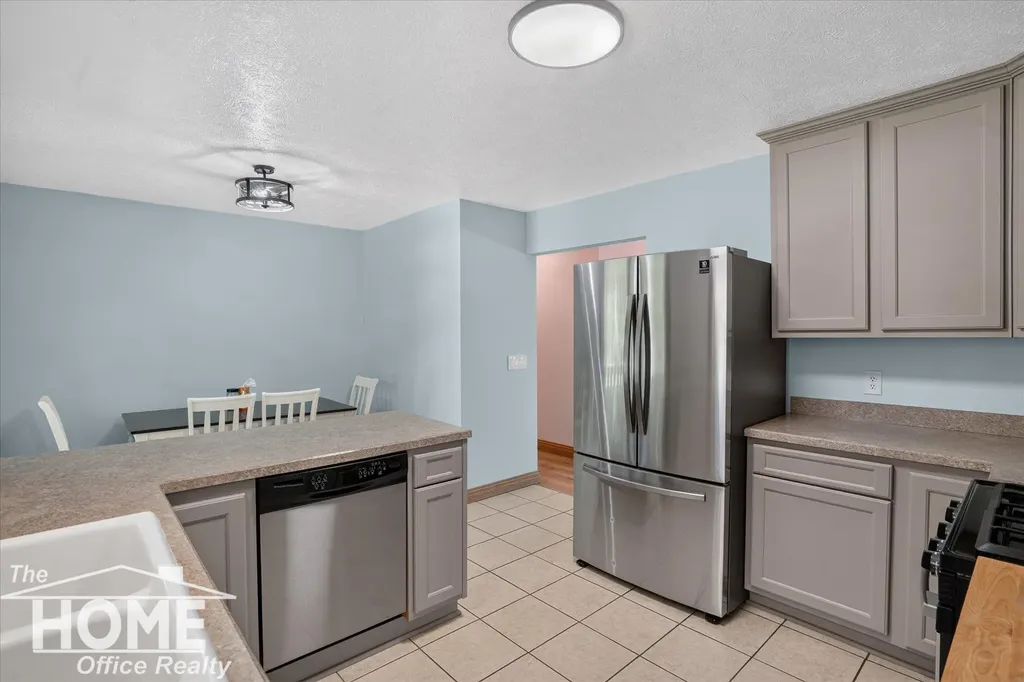 422 S Williams Street Perry City MI 48872
