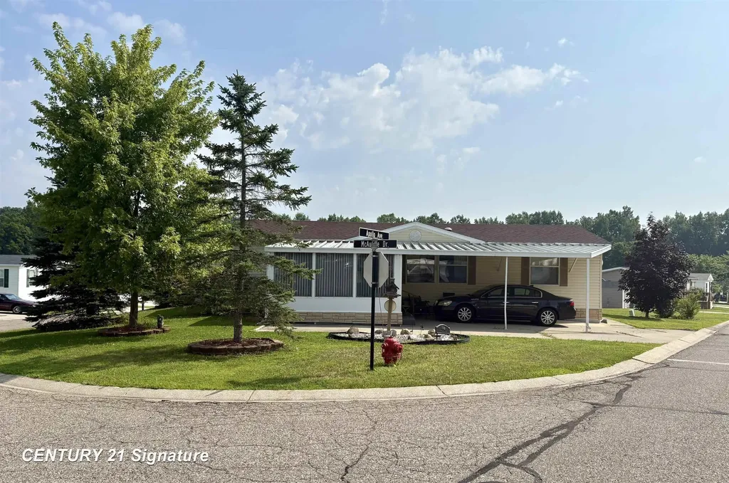 196 Apollo Avenue Flushing Charter Township MI 48433