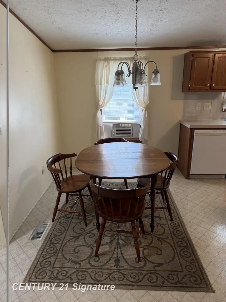 196 Apollo Avenue Flushing Charter Township MI 48433