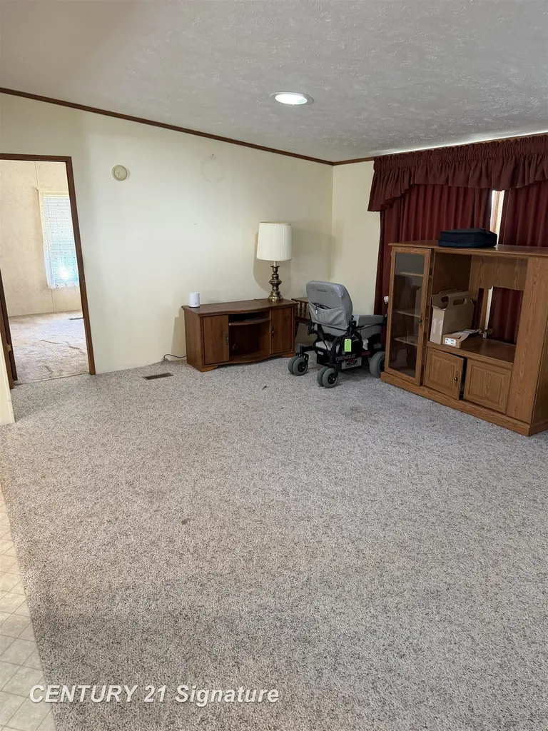 196 Apollo Avenue Flushing Charter Township MI 48433