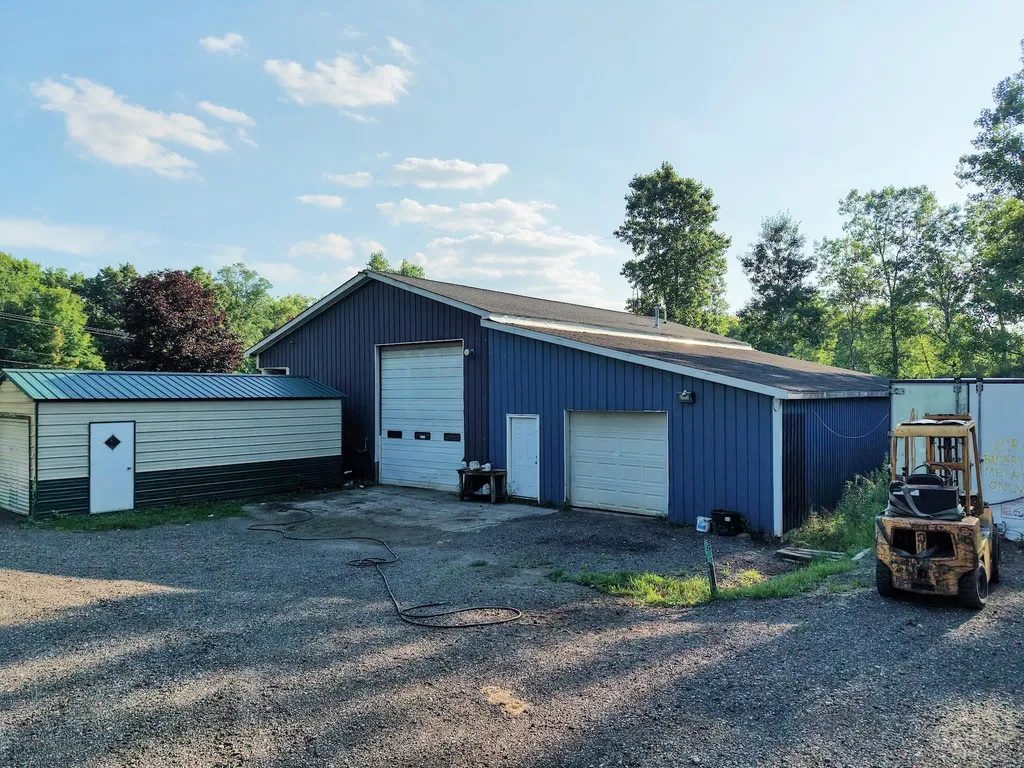 9112 W Mt. Morris Road Flushing Charter Township MI 48433