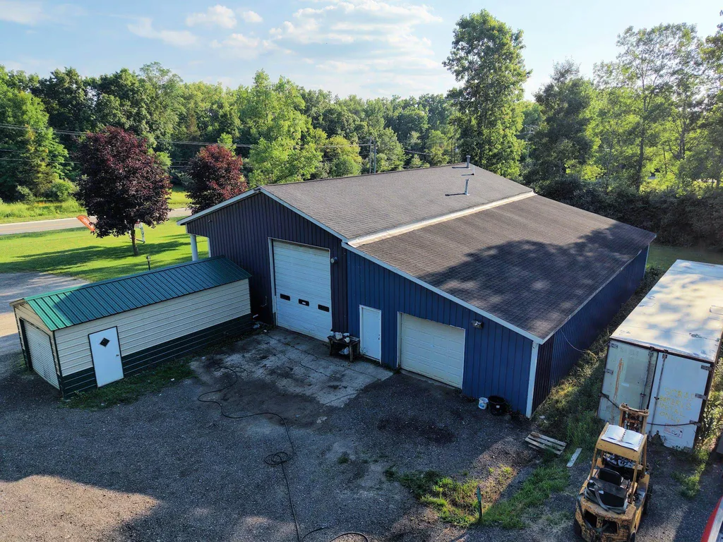 9112 W Mt. Morris Road Flushing Charter Township MI 48433