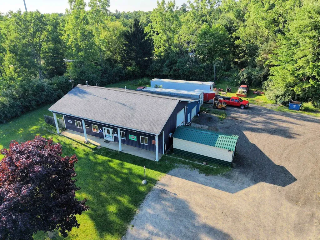 9112 W Mt. Morris Road Flushing Charter Township MI 48433
