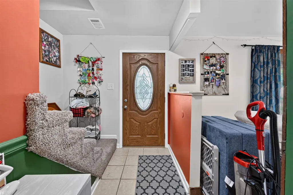 2228 Mclaren Street Burton City MI 48529
