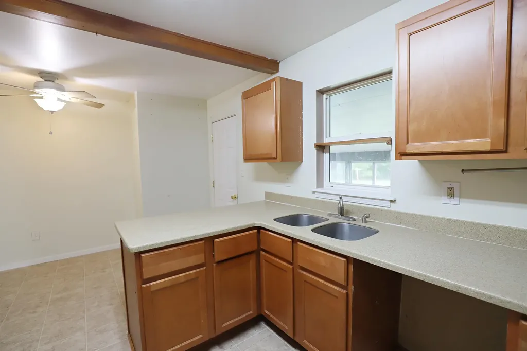 1409 Coutant Street Flushing City MI 48433