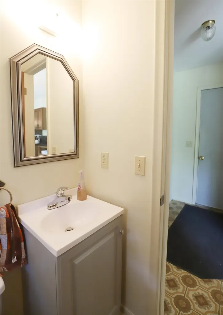 10011 W Coldwater Road Flushing Charter Township MI 48433