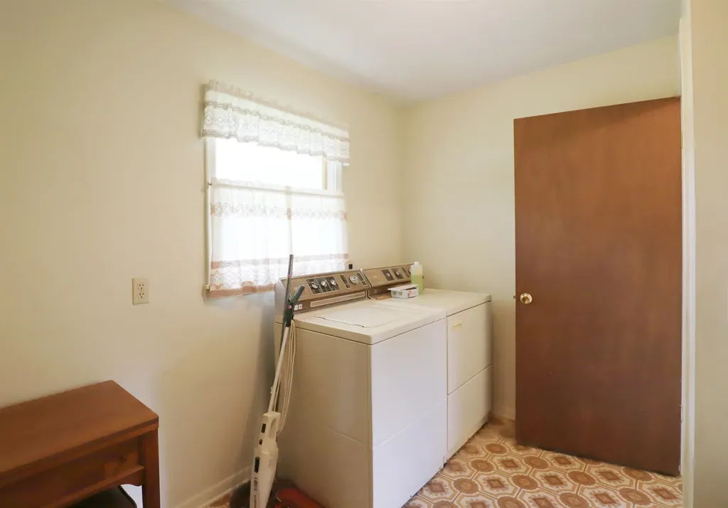 10011 W Coldwater Road Flushing Charter Township MI 48433