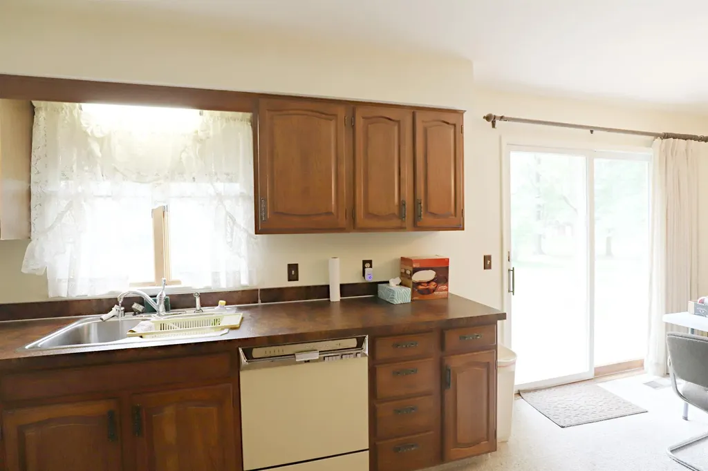 10011 W Coldwater Road Flushing Charter Township MI 48433