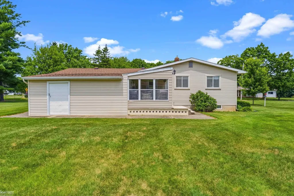 1018 Mildred Street Flushing City MI 48433