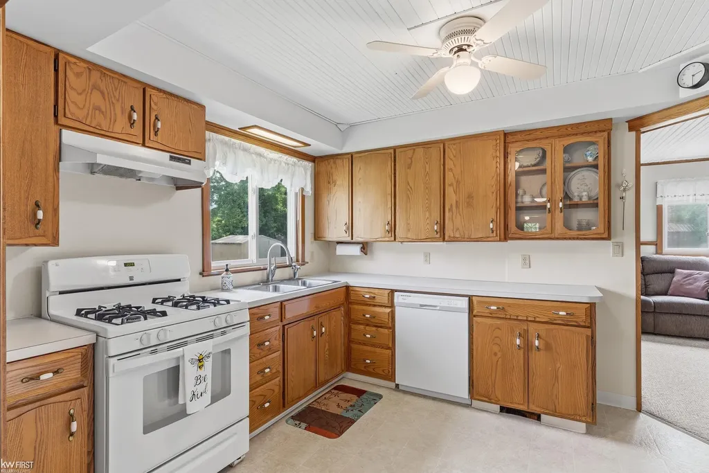 1018 Mildred Street Flushing City MI 48433