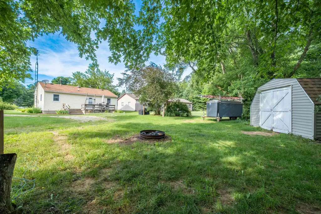 5493 W Frances Road Mt. Morris Township MI 48420