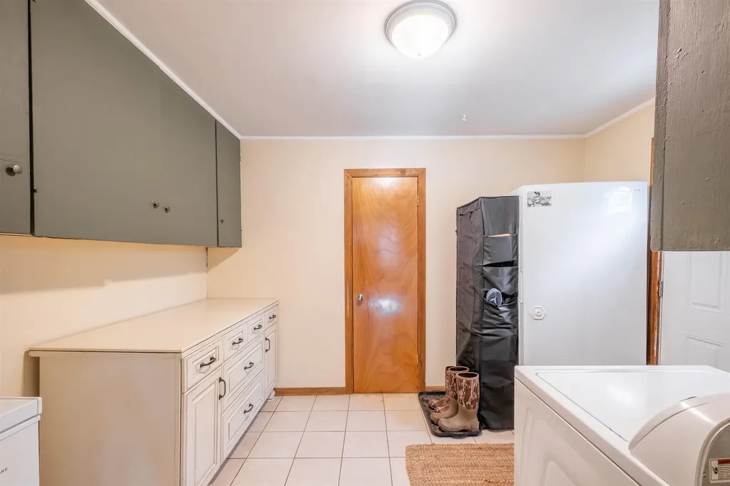 5493 W Frances Road Mt. Morris Township MI 48420