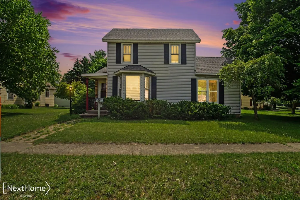 121 S West Street Vassar City MI 48768