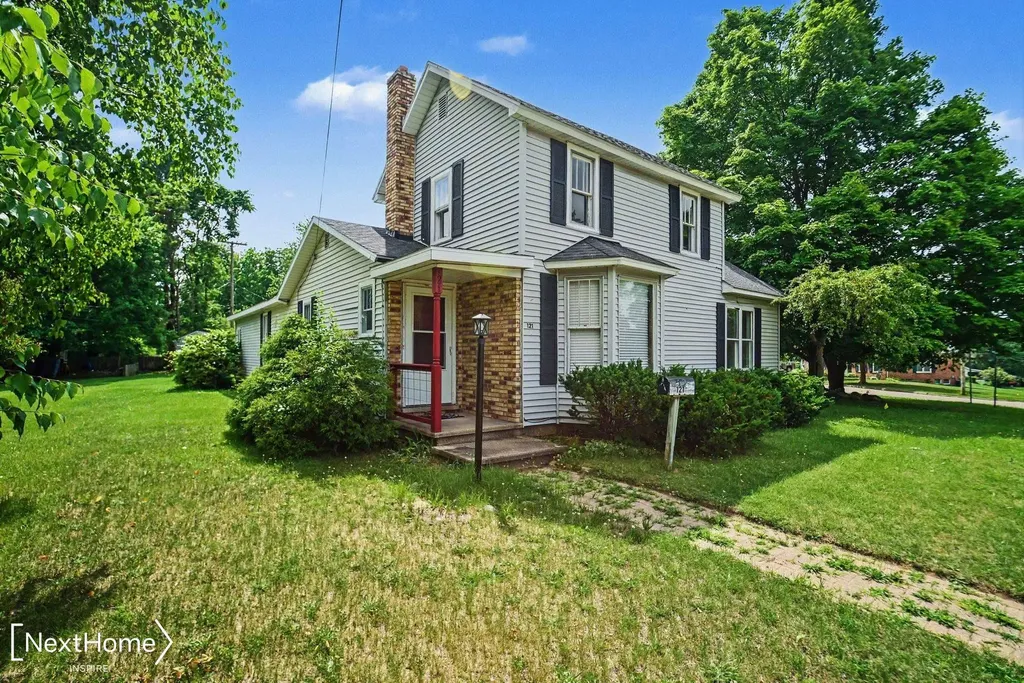 121 S West Street Vassar City MI 48768