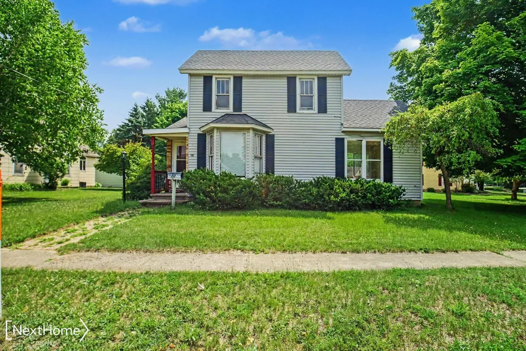 121 S West Street Vassar City MI 48768