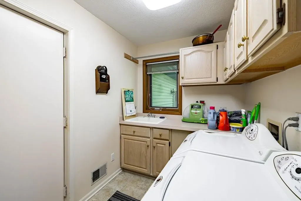 2987 Park Lane Owosso Charter Township MI 48867
