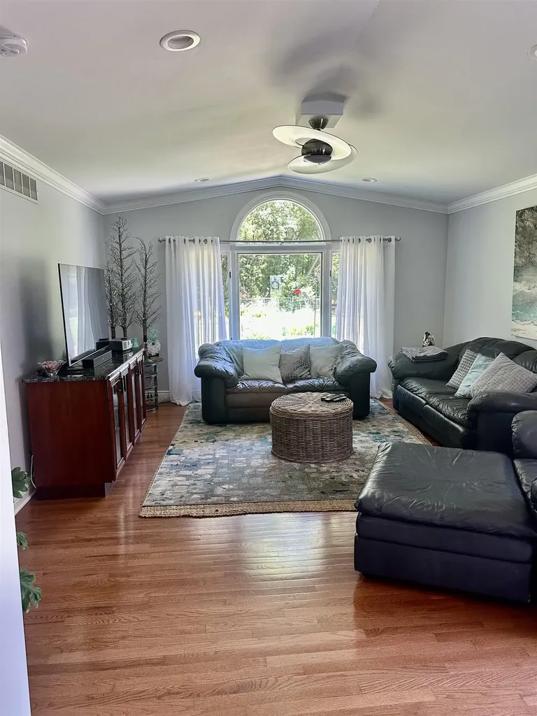 5448 Farrand Road Vienna Charter Township MI 48420