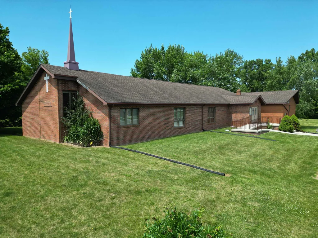 2062 W Oregon Street Mayfield Township MI 48446