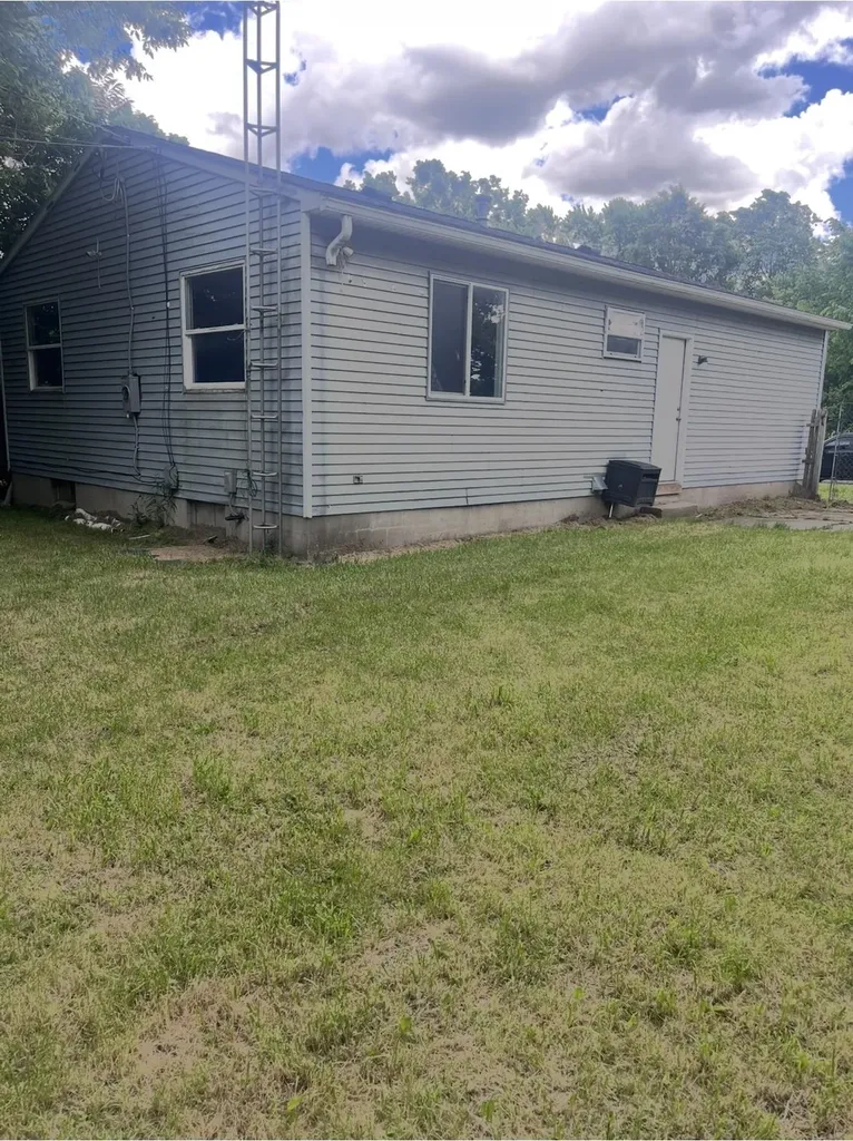 3219 Whittier Avenue Flint City MI 48506