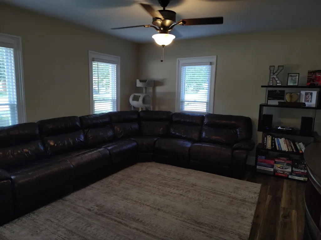 315 E Main Street Vernon Village MI 48476