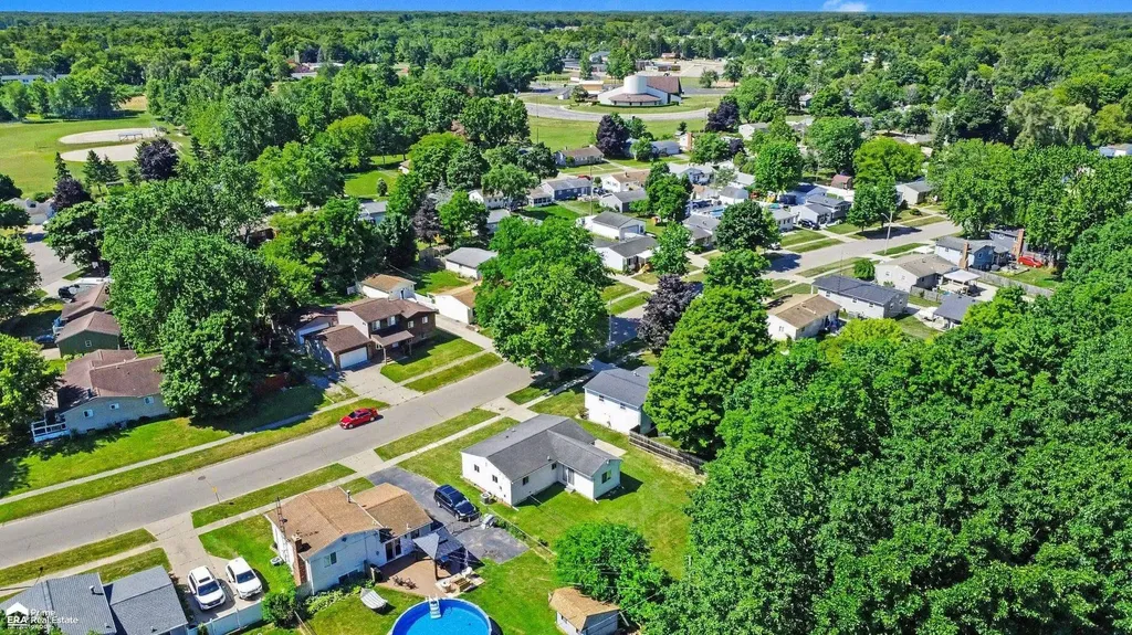 565 Clarion Street Clio City MI 48420
