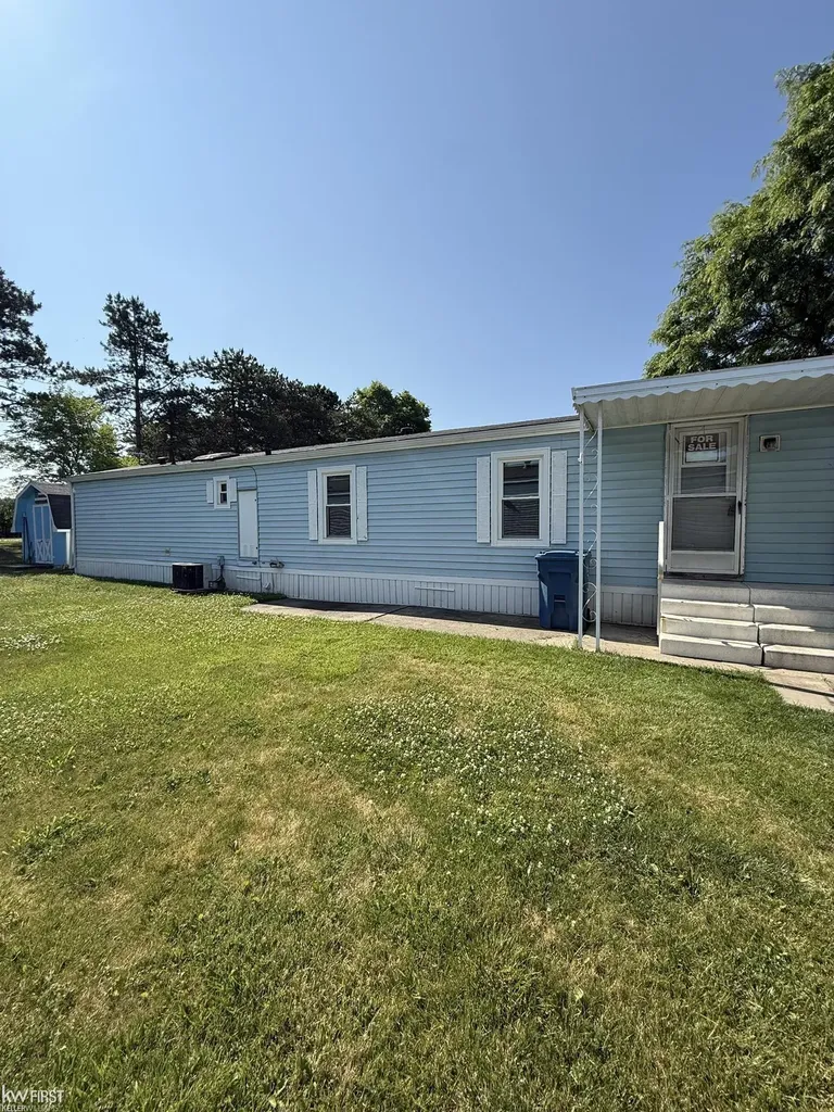 11 Peach Tree Drive Davison Township MI 48423