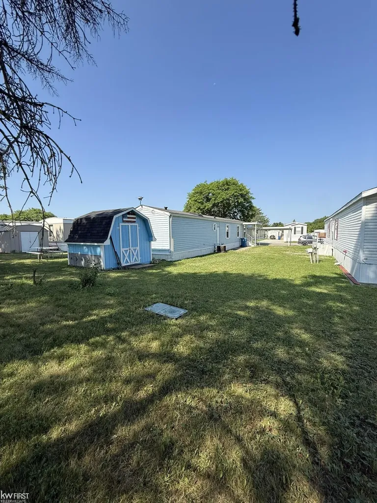 11 Peach Tree Drive Davison Township MI 48423