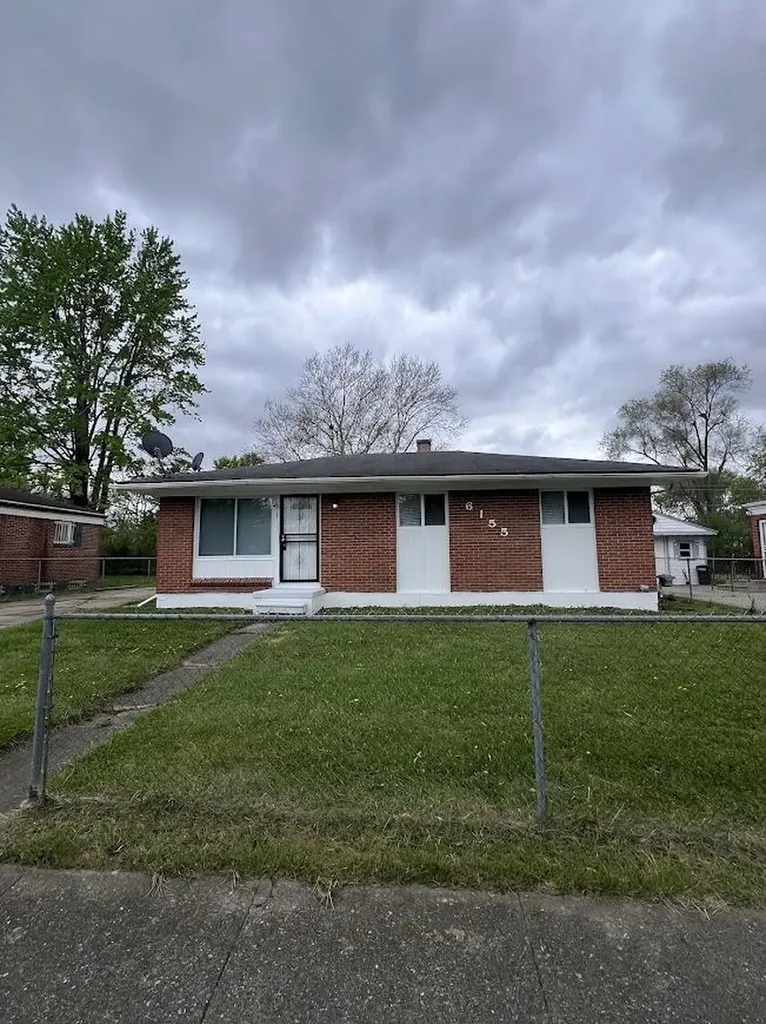 6155 Natchez Drive Mt. Morris City MI 48458