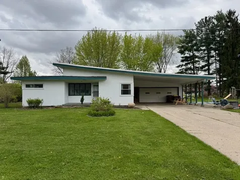 710 E Broad Street Chesaning Village MI 48616
