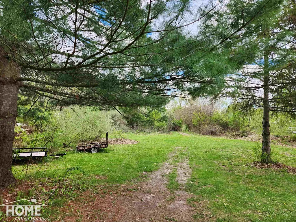 7405 W Lansing Road Perry Township MI 48872