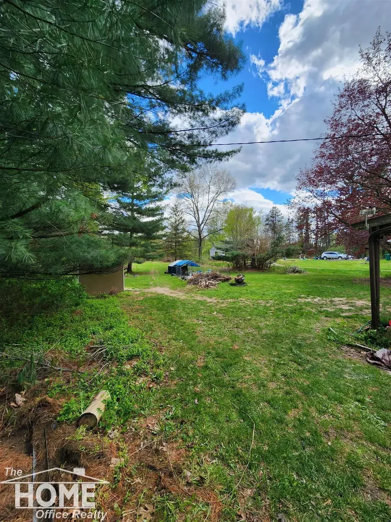 7405 W Lansing Road Perry Township MI 48872