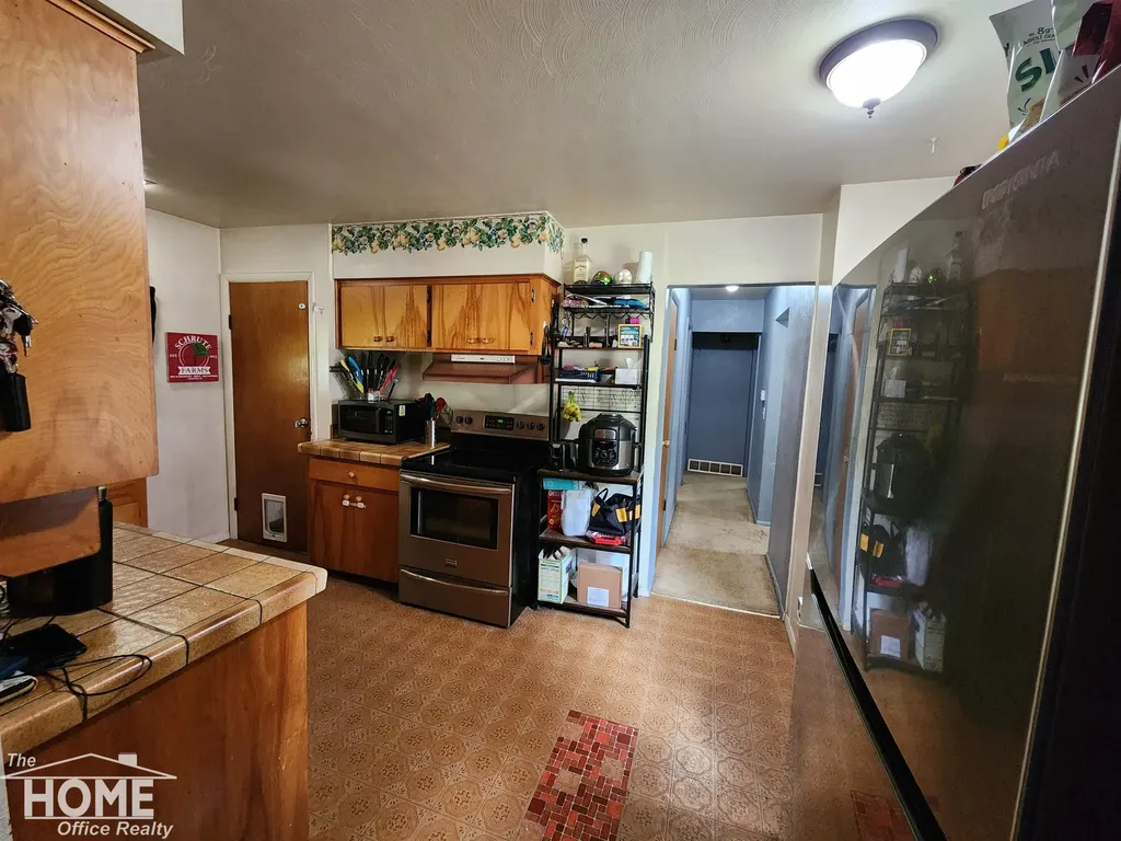 7405 W Lansing Road Perry Township MI 48872