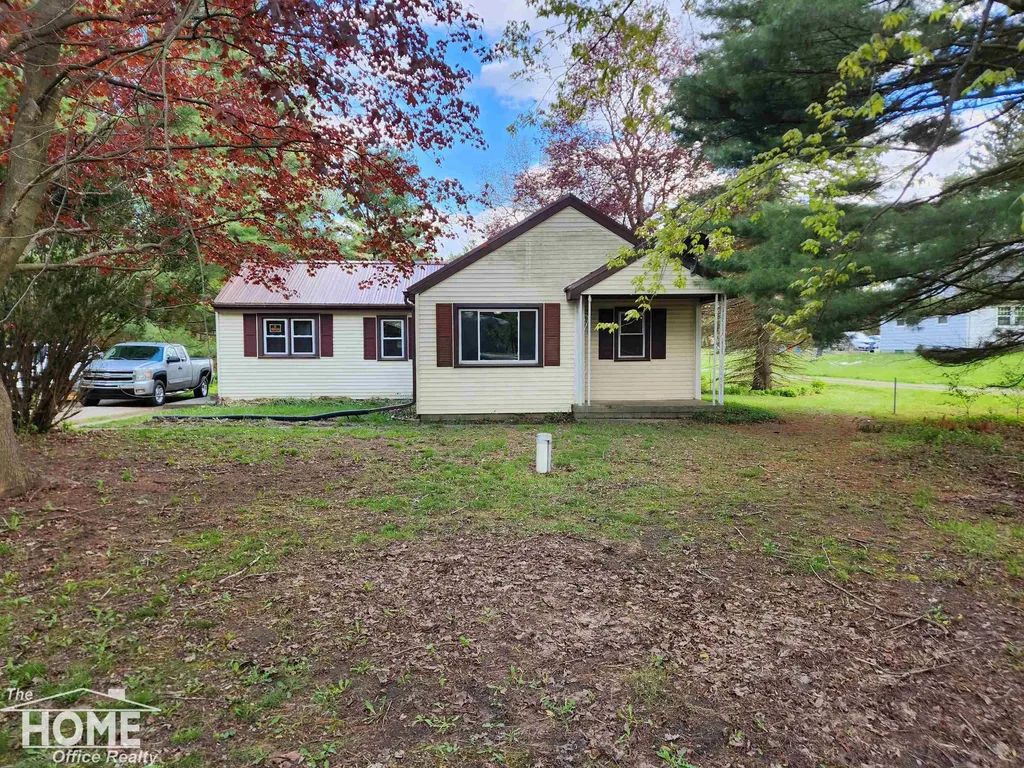 7405 W Lansing Road Perry Township MI 48872